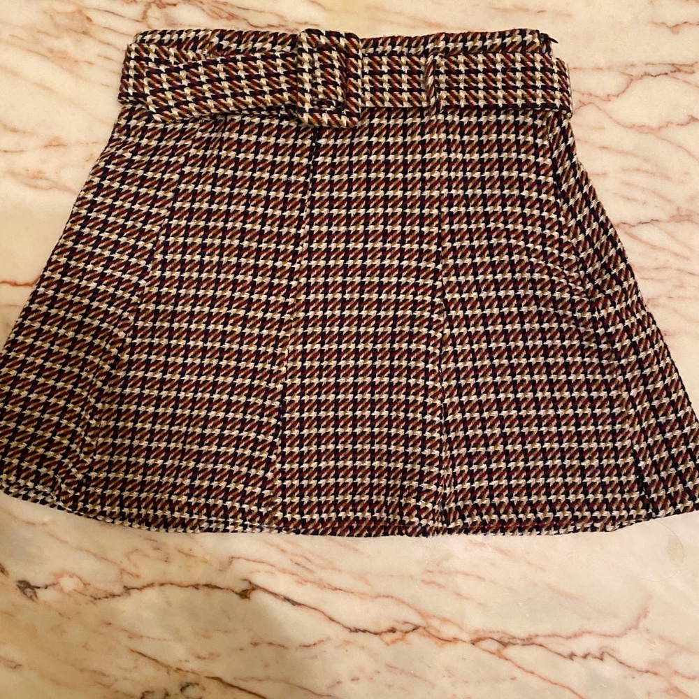 Patterned Zara skirt
